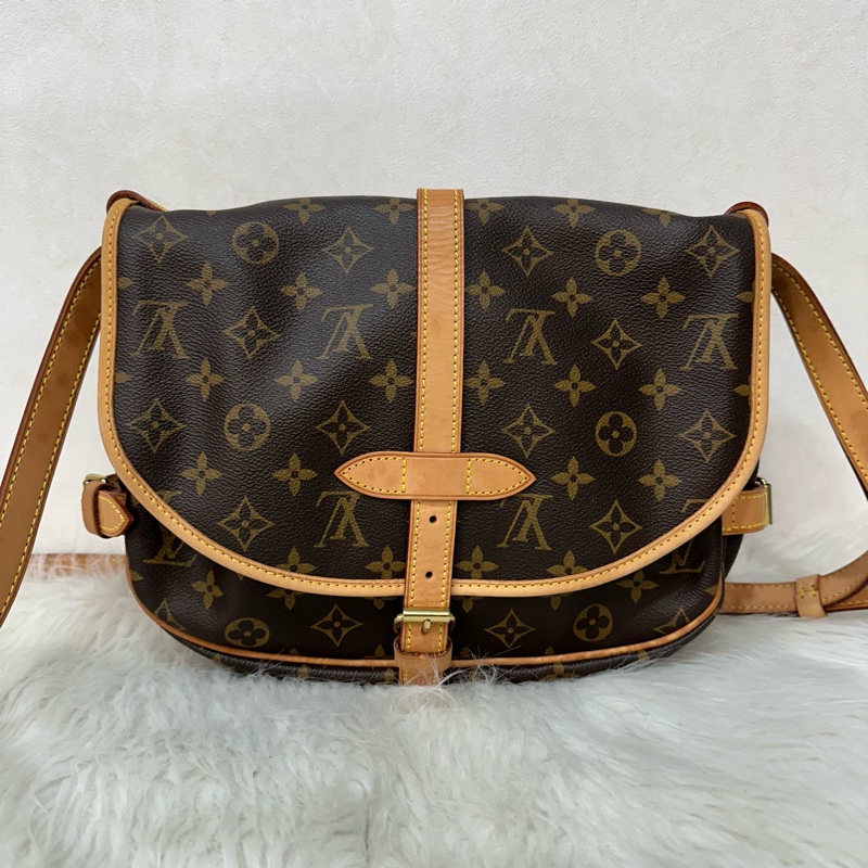 LV M42256 老花金釦雙層馬鞍包 斜背包-2