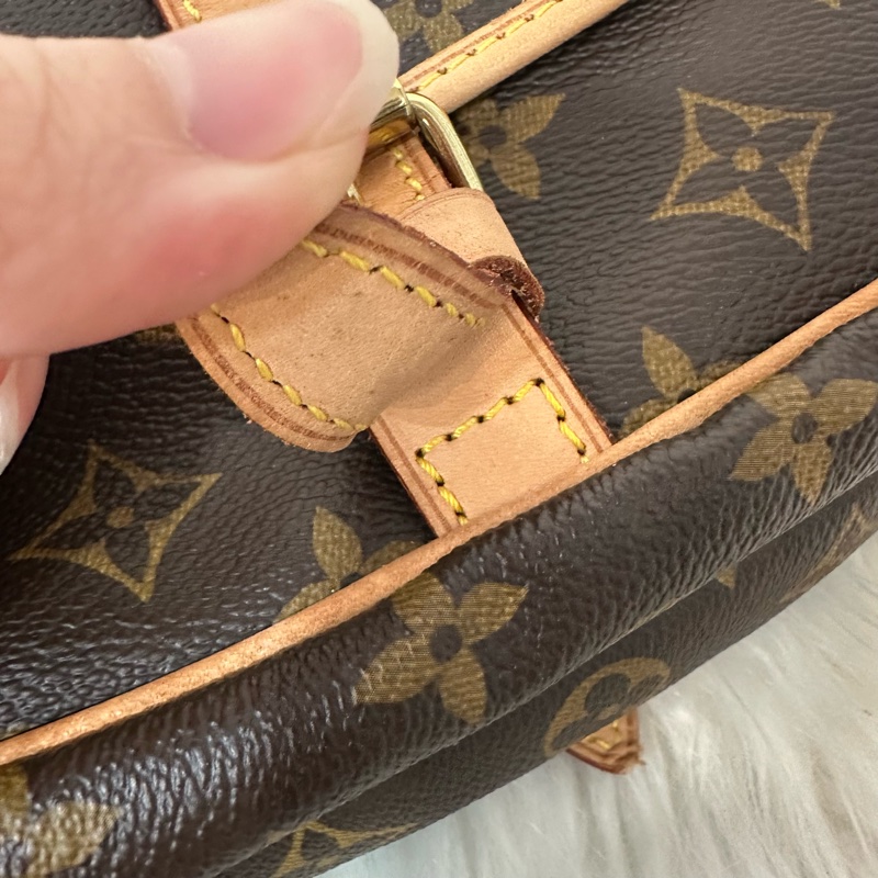 LV M42256 老花金釦雙層馬鞍包 斜背包-5