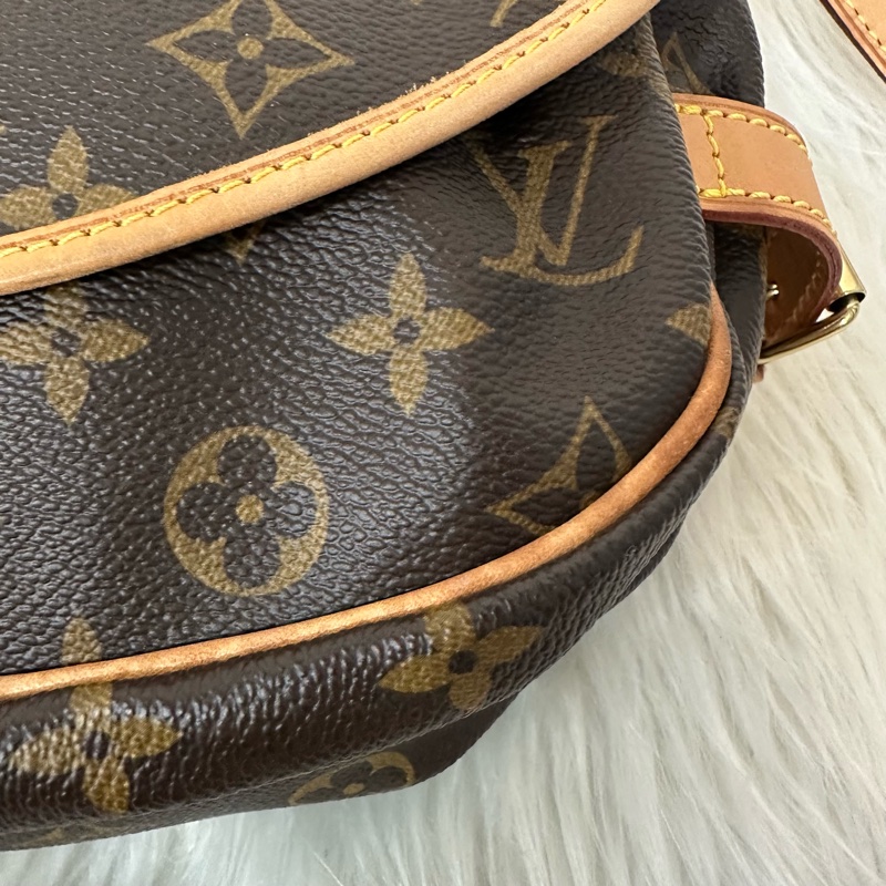 LV M42256 老花金釦雙層馬鞍包 斜背包-7