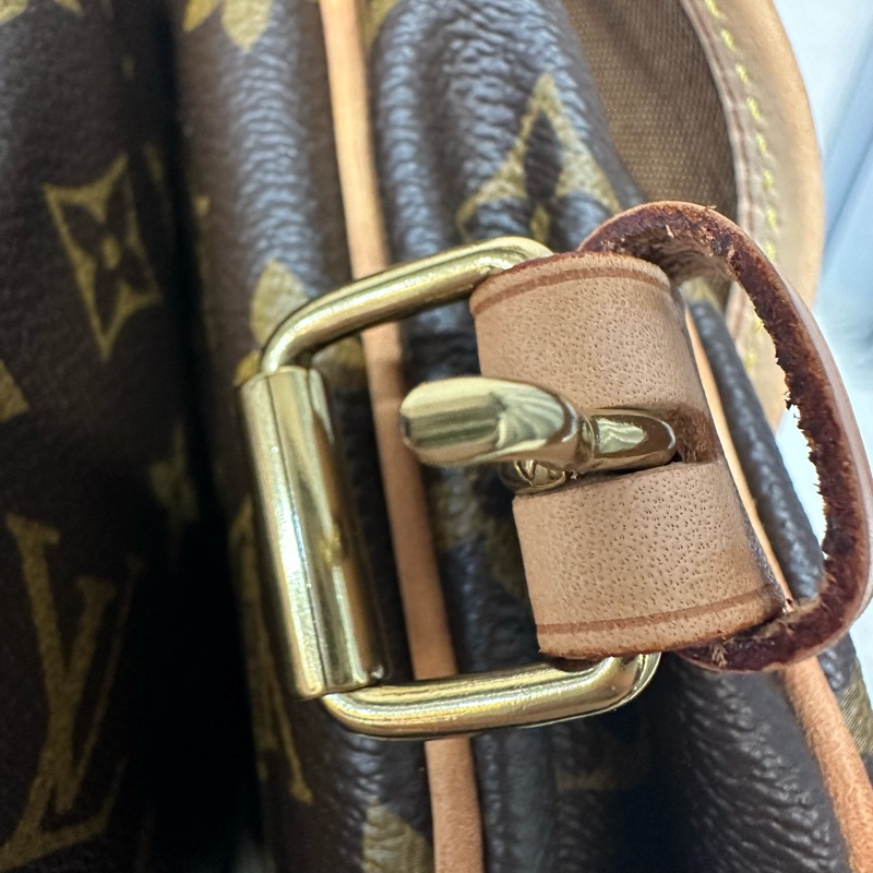 LV M42256 老花金釦雙層馬鞍包 斜背包-15