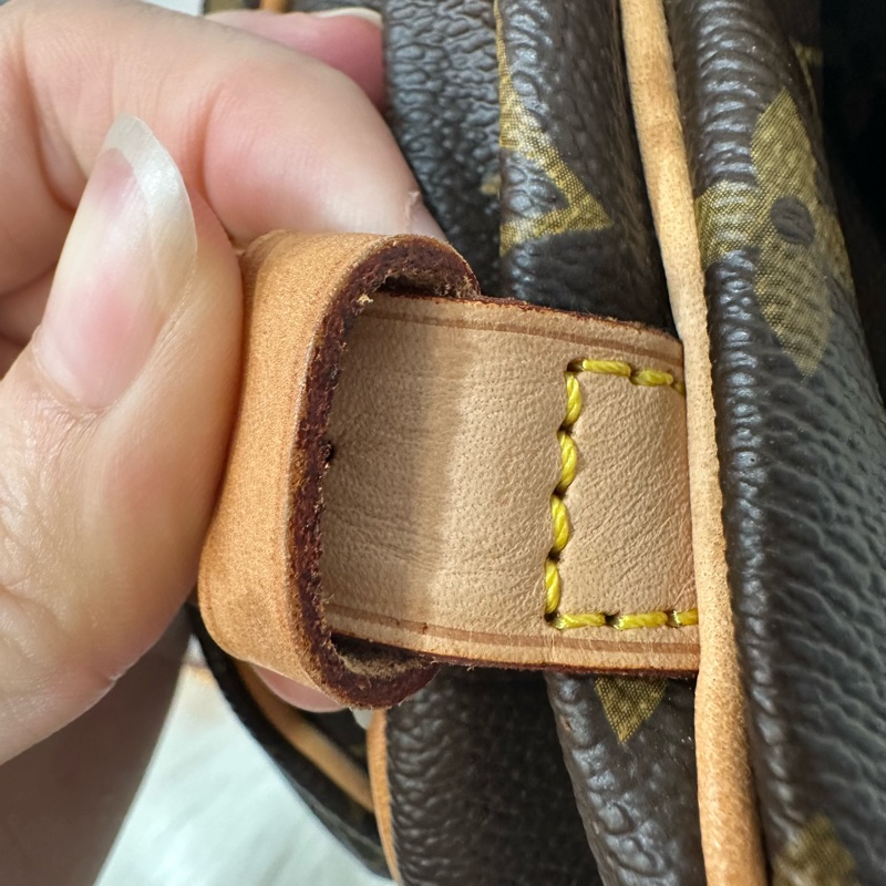 LV M42256 老花金釦雙層馬鞍包 斜背包-28