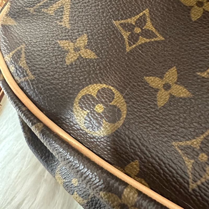 LV M42256 老花金釦雙層馬鞍包 斜背包-51