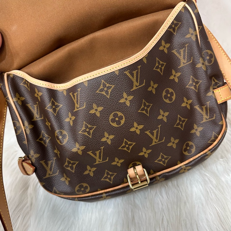 LV M42256 老花金釦雙層馬鞍包 斜背包-70