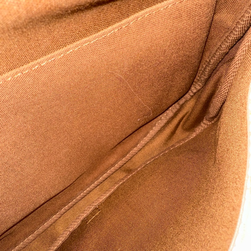 LV M42256 老花金釦雙層馬鞍包 斜背包-72