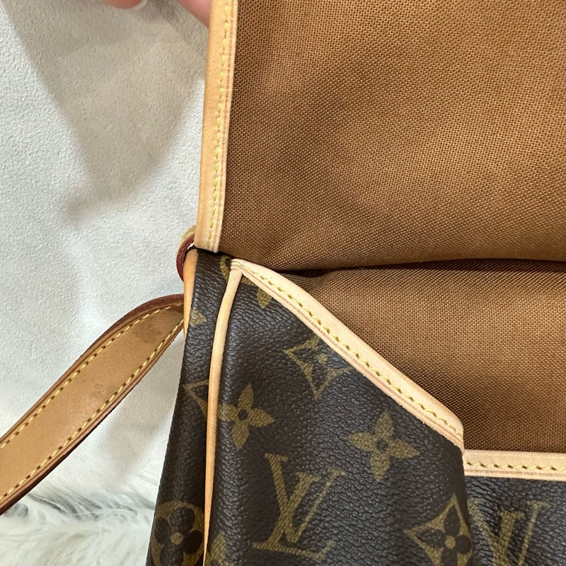 LV M42256 老花金釦雙層馬鞍包 斜背包-79