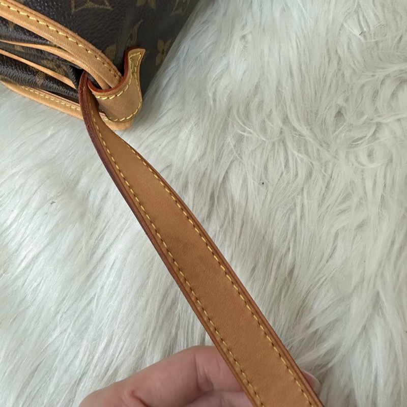 LV M42256 老花金釦雙層馬鞍包 斜背包-88