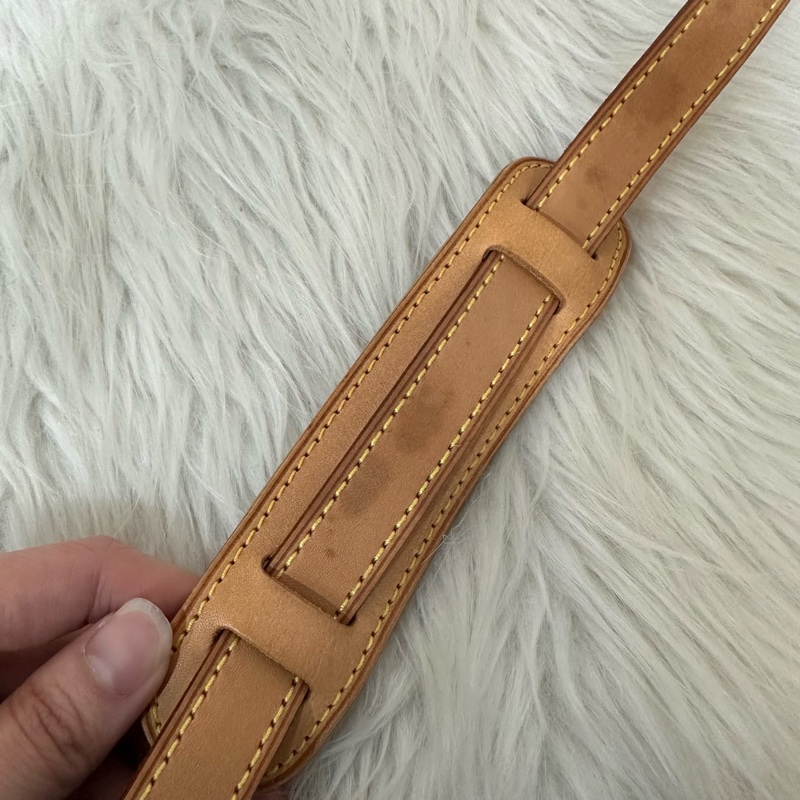 LV M42256 老花金釦雙層馬鞍包 斜背包-91