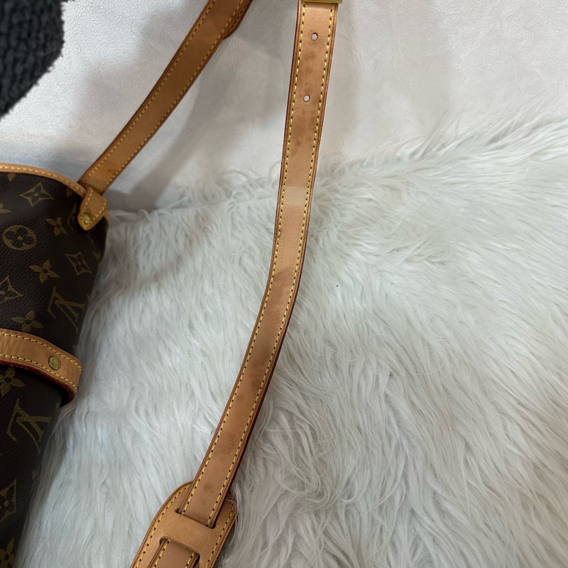 LV M42256 老花金釦雙層馬鞍包 斜背包-92