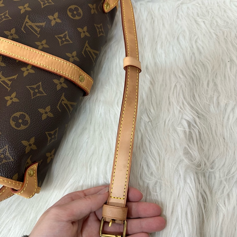 LV M42256 老花金釦雙層馬鞍包 斜背包-95