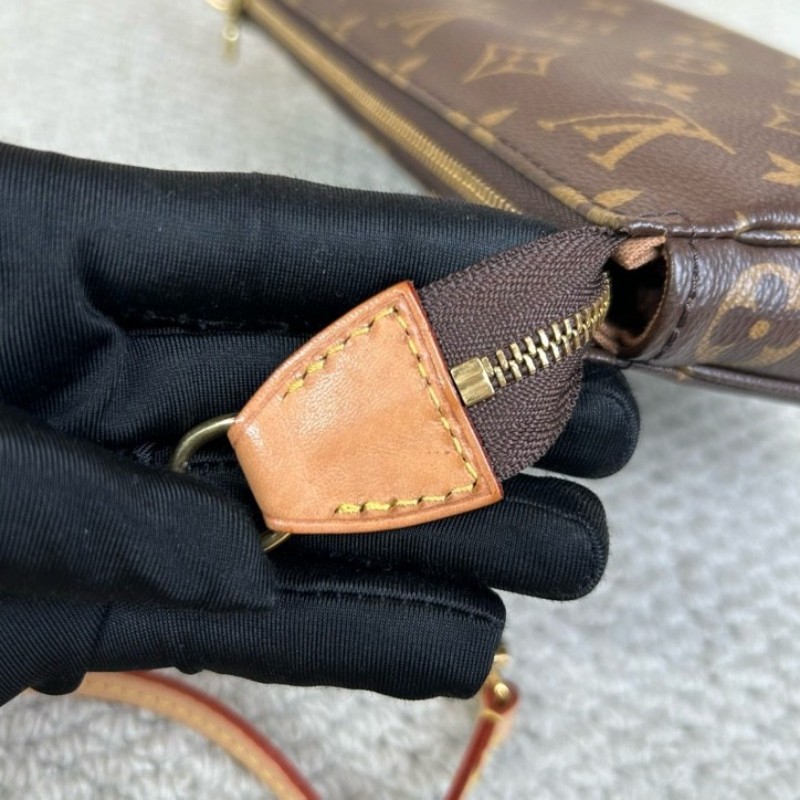 LV路易威登老花大麻將包腋下包 經典時尚 老花圖案永不過時 肩背手提皆可 輕鬆搭配各種風格-15