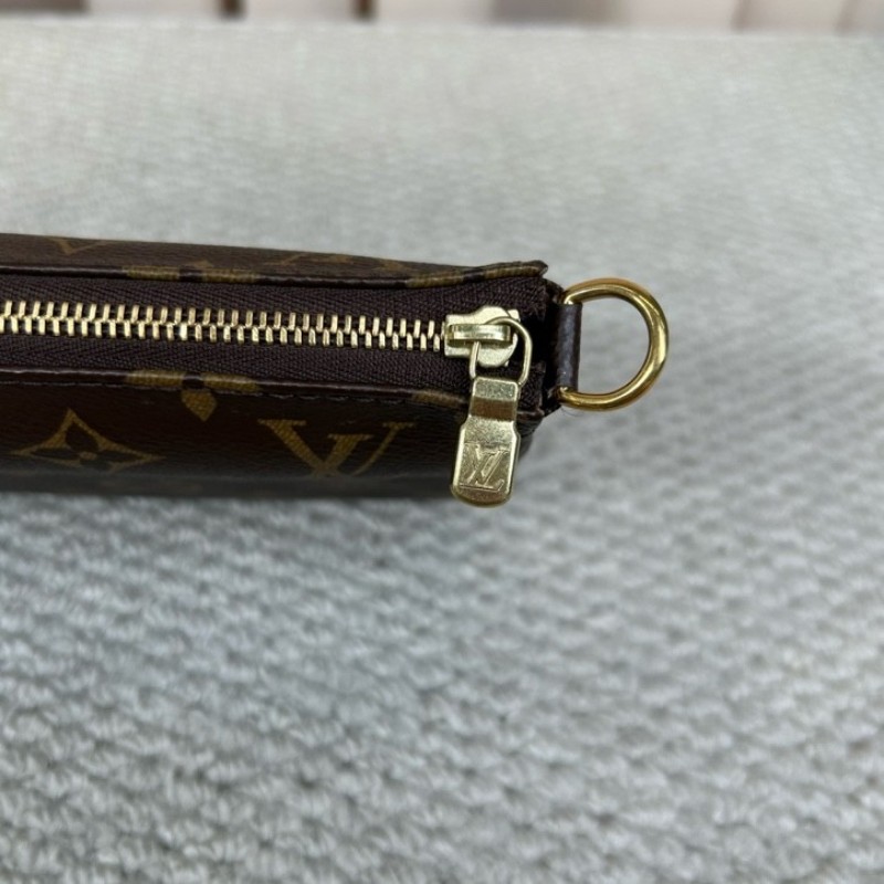 LV路易威登老花大麻將包腋下包 經典時尚 老花圖案永不過時 肩背手提皆可 輕鬆搭配各種風格-18