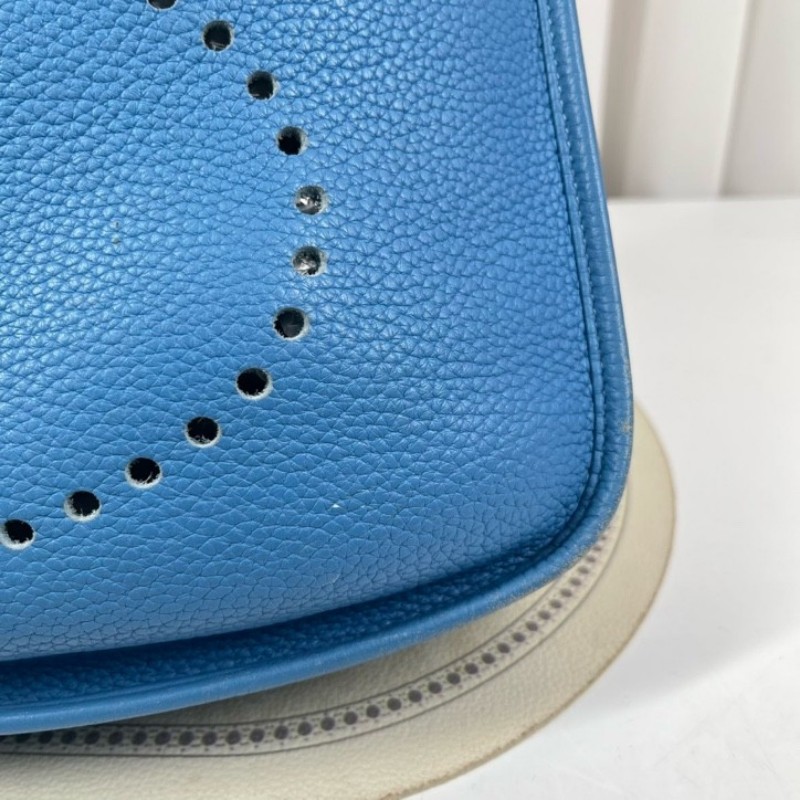 wwh bj HERMES愛馬仕 框R刻 牛仔藍Evelyne伊芙琳29 經典款 皮質細膩 五金亮澤 銀扣 肩帶可調節 可單肩可斜挎-14