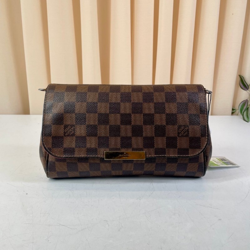 LV路易威登棕棋盤單肩腋下斜挎包 實用性高 搭配清冷風的棋盤格 知性而自我-0