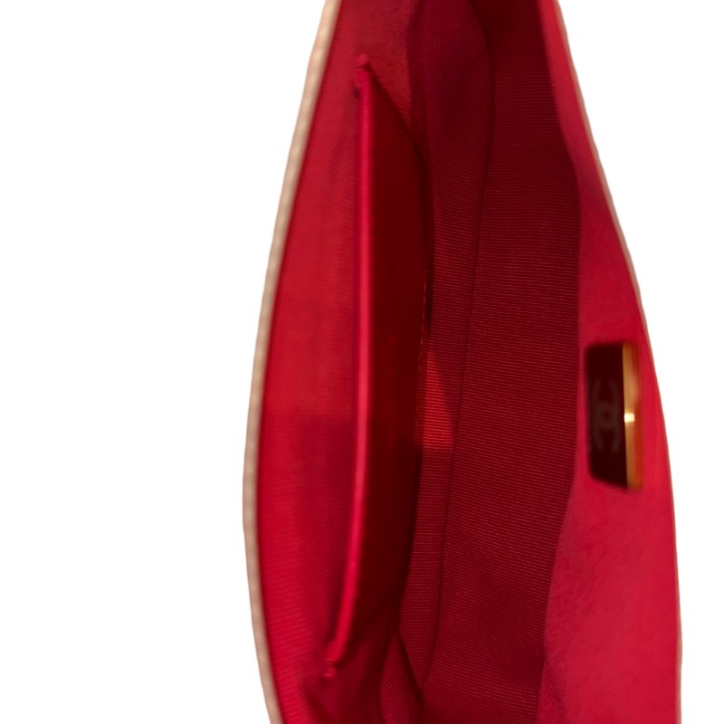 CHANEL 23S HEART CLASSIC FLAP Cross Body Bag White GHW-10