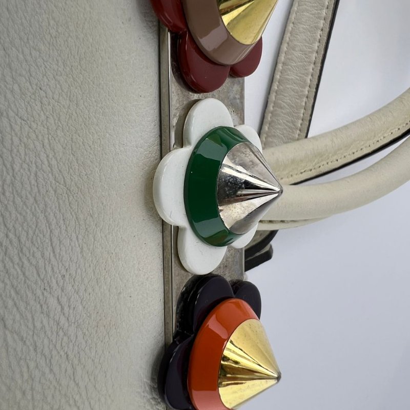 Fendi 2Jours Flowerland 花朵鉚釘手提包-19