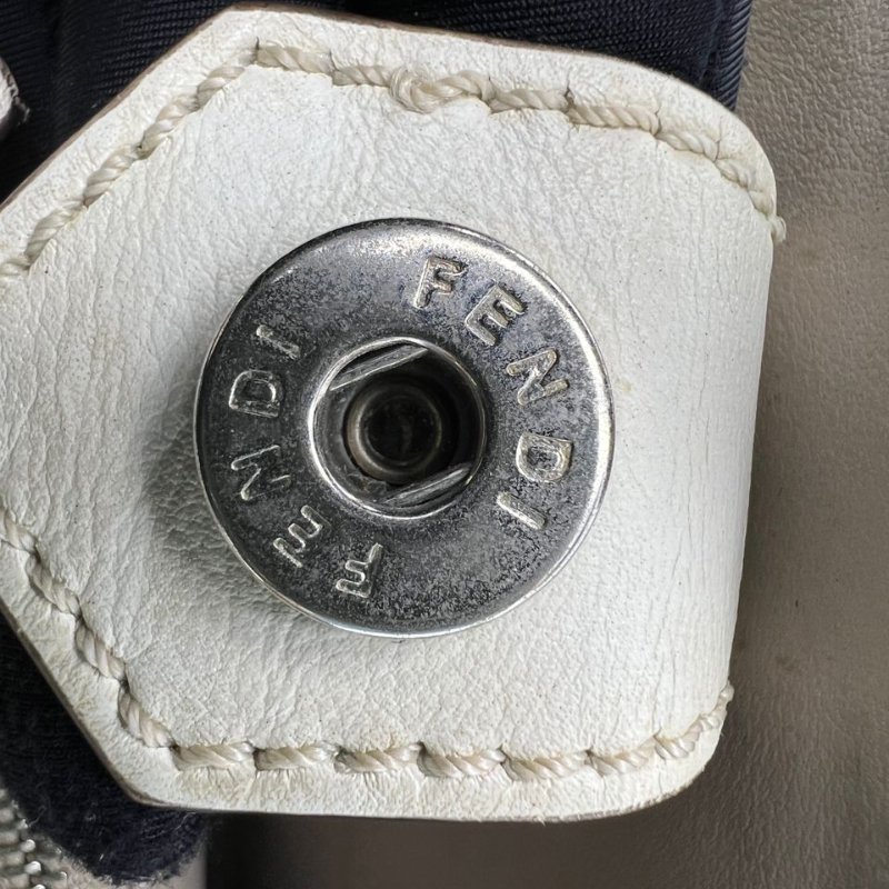 Fendi 2Jours Flowerland 花朵鉚釘手提包-24