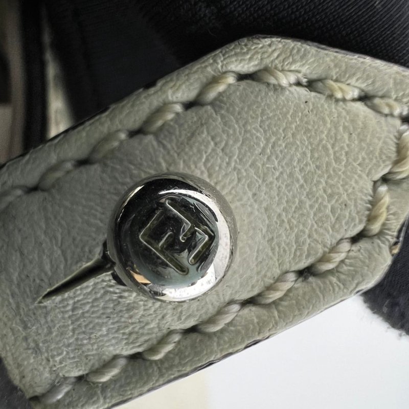 Fendi 2Jours Flowerland 花朵鉚釘手提包-26