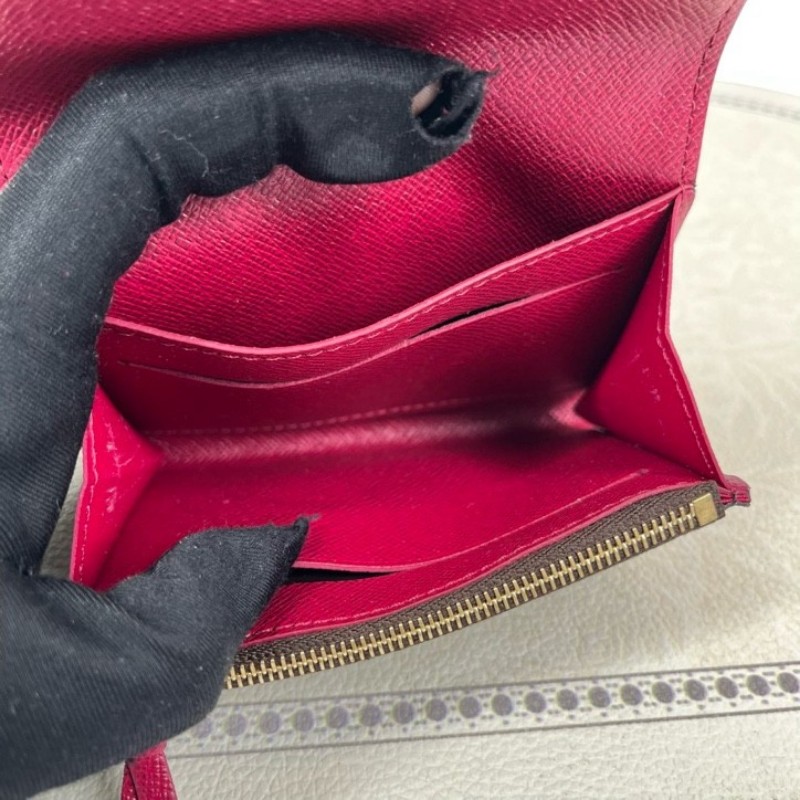 LV路易威登 老花短款豆豆錢包 經典老花配紅色內裡 有拉鏈隔層-11