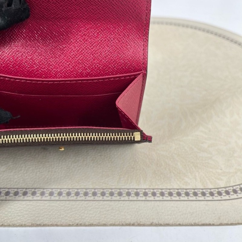 LV路易威登 老花短款豆豆錢包 經典老花配紅色內裡 有拉鏈隔層-13