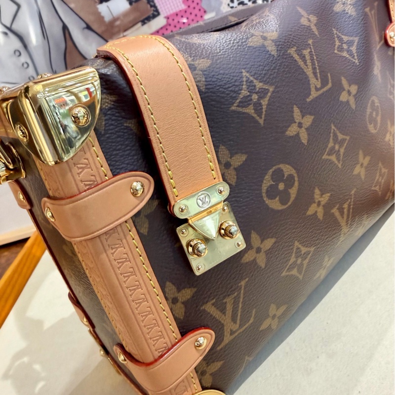 LV路易威登 Side Trunk中號軟盒子 谷愛凌同款 容量足夠 氣場十足 優雅的力量感-5