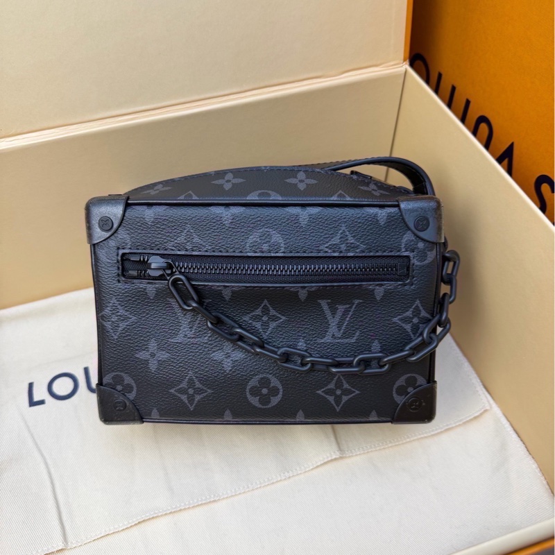 Lv/路易威登 LV soft trunk黑花 Trunk黑花盒子包-0