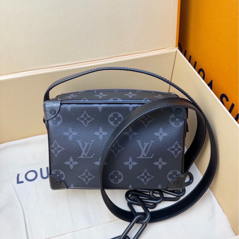 Lv/路易威登 LV soft trunk黑花 Trunk黑花盒子包-1