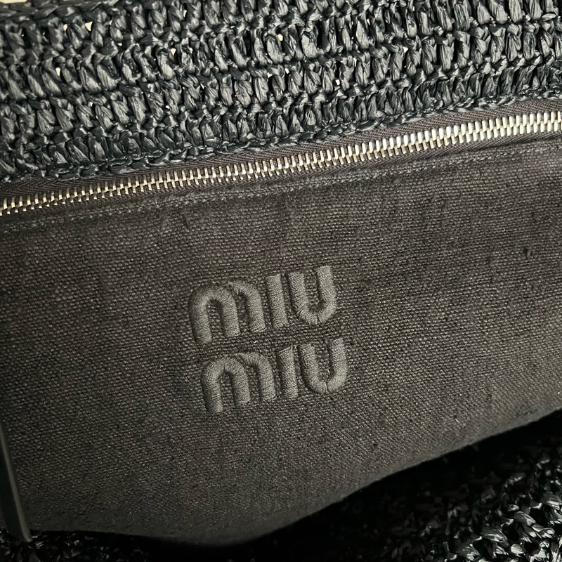 Miumiu黑色編織包-10