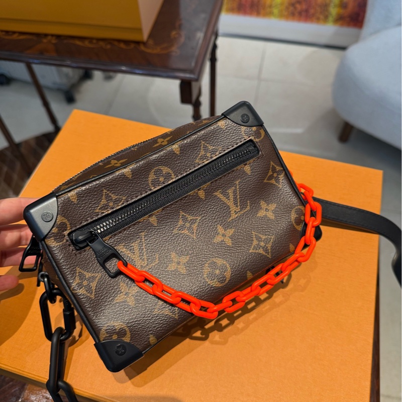 LV路易威登 棕色老花 mini soft trunk 軟盒子包-1