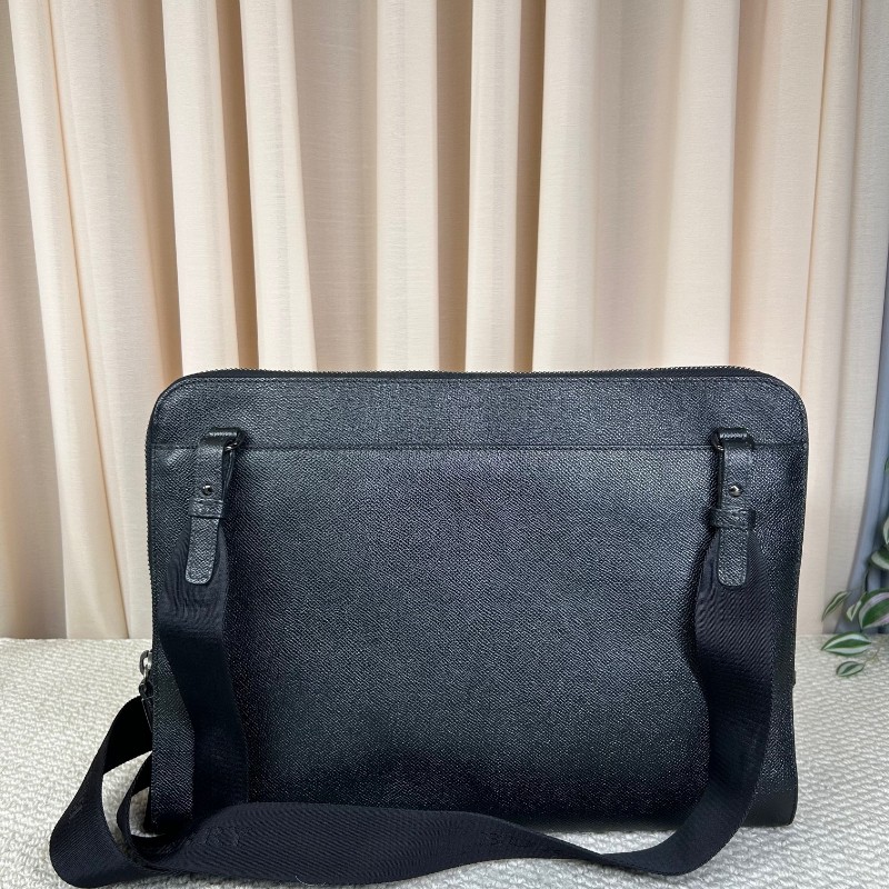 ghh hz 巴寶莉BURBERRY黑色公文包 內裡經典格紋 可單肩可斜挎 容量實用 適合商務通勤-1