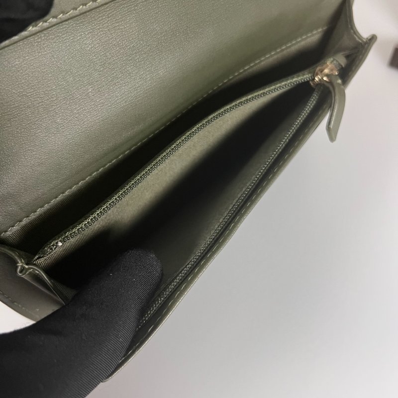 CHANEL BOY 對開長夾荔枝灰 保卡款22開-6