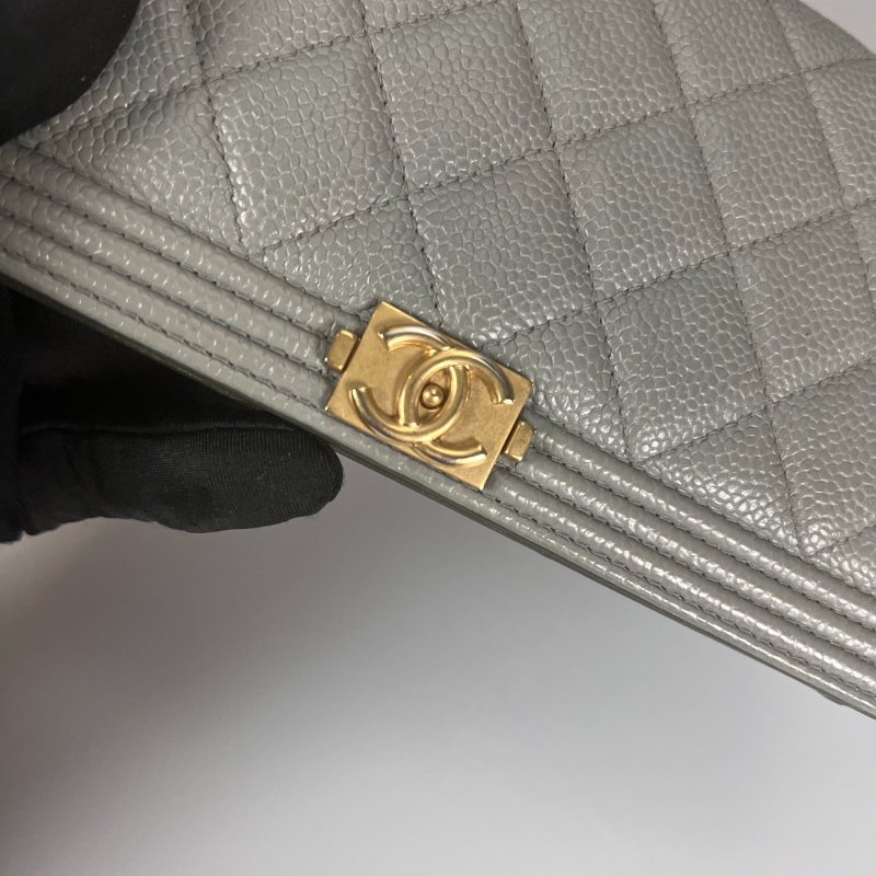 CHANEL BOY 對開長夾荔枝灰 保卡款22開-8