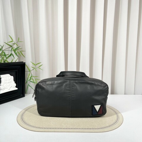 LV路易威登 限量美洲杯牛皮手提包斜挎包 小牛皮非常軟糯 容量適中 適合日常通勤使用 又酷又有型