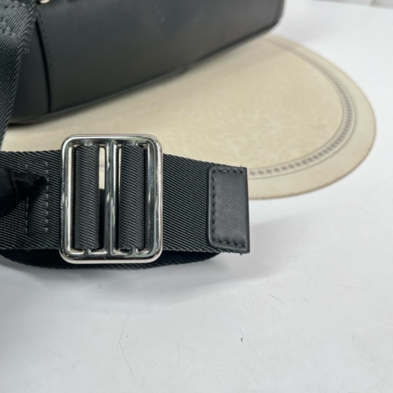 LV路易威登 限量美洲杯牛皮手提包斜挎包 小牛皮非常軟糯 容量適中 適合日常通勤使用 又酷又有型-16