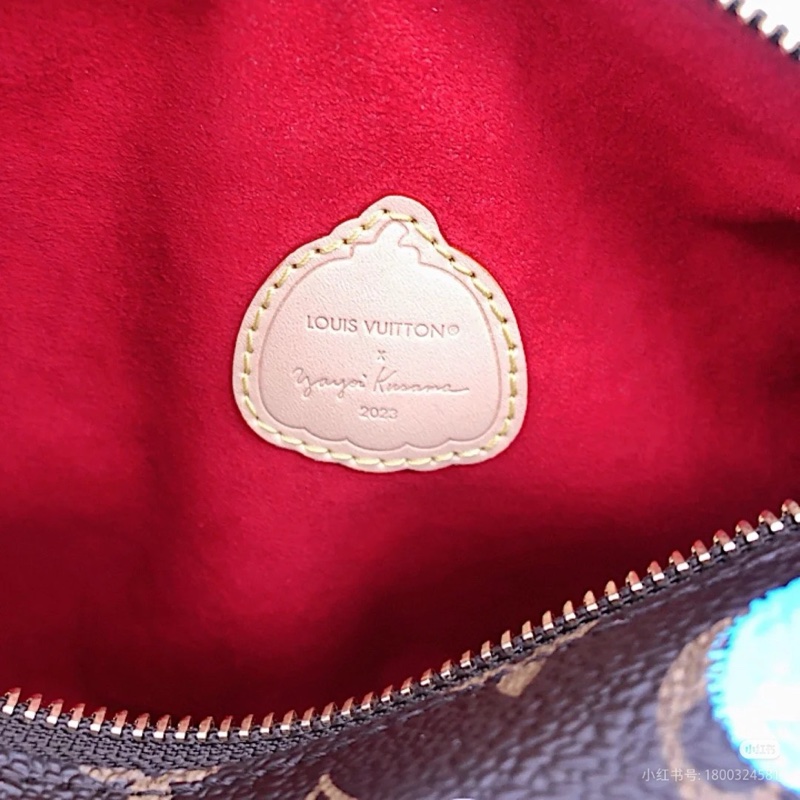 Lv 草間彌生聯名款side trunk軟盒子 中號。-6