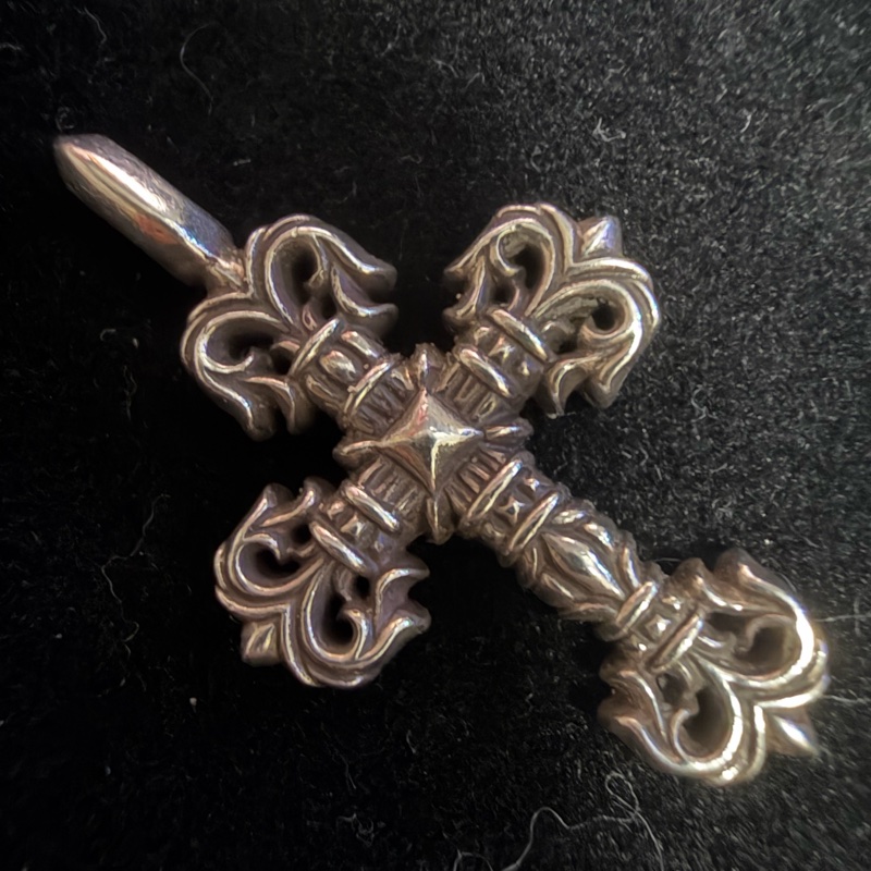 Chrome hearts 火焰十字架 小號-1