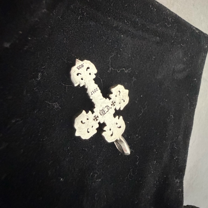 Chrome hearts 火焰十字架 小號-3