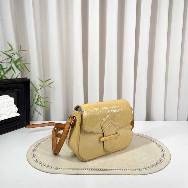 LV路易威登 漆皮奶黃老花小豬包斜挎單肩包 很溫柔的奶黃色 可放手機可斜挎 肩帶可調節-2