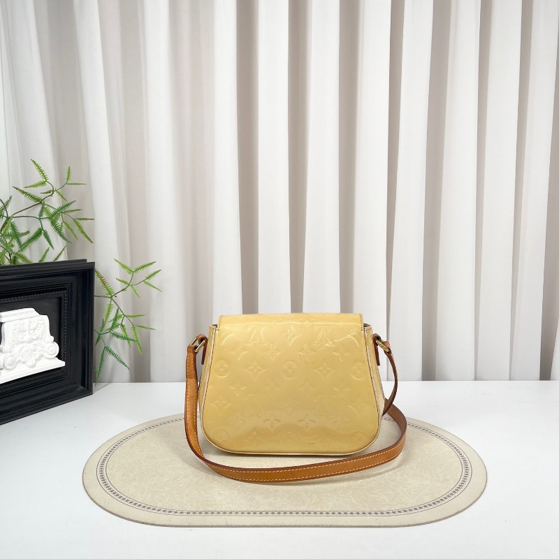 LV路易威登 漆皮奶黃老花小豬包斜挎單肩包 很溫柔的奶黃色 可放手機可斜挎 肩帶可調節-4