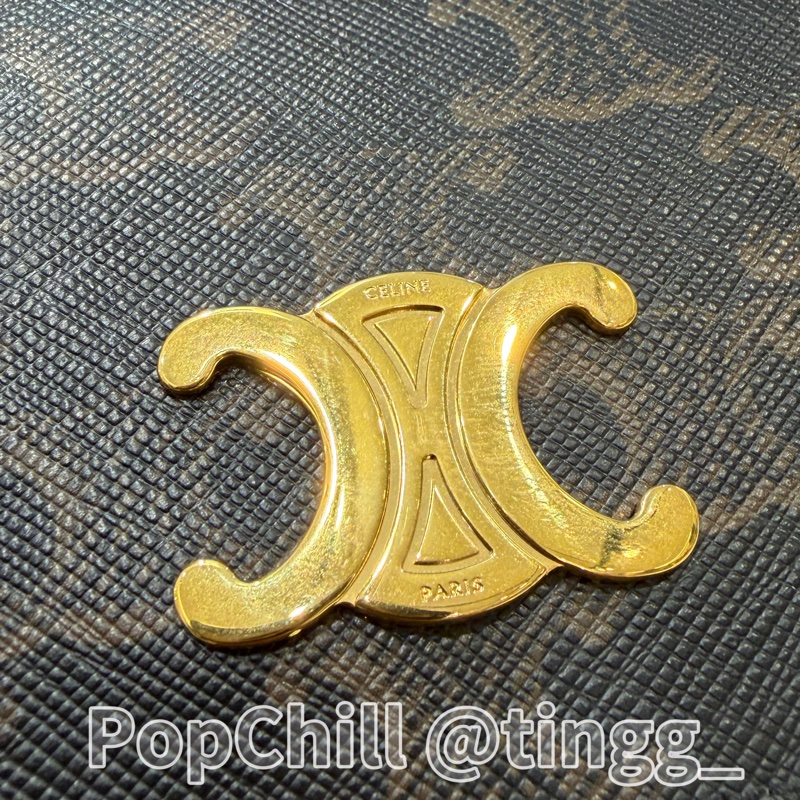 Celine 凱旋門印花PVC咖色牛皮Triomphe金釦下蓋卡片零錢包10M122DB7.04LU-14