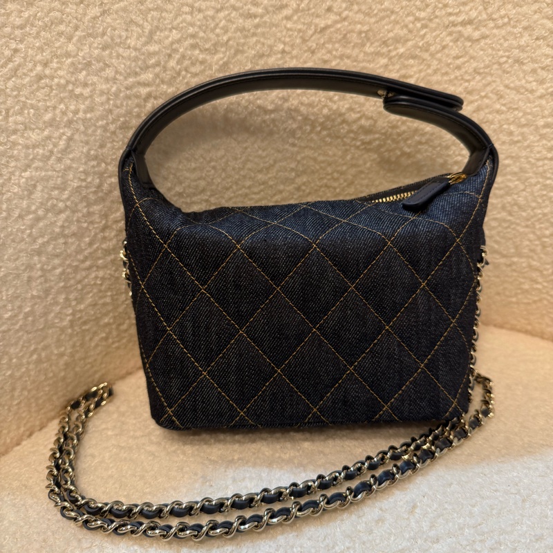 Chanel 黑牛仔飲盒包-3