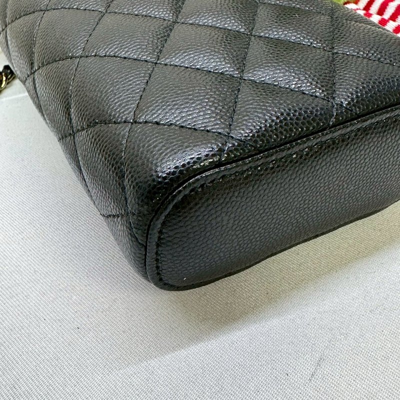 CHANEL 荔枝牛鏈帶手機包-7