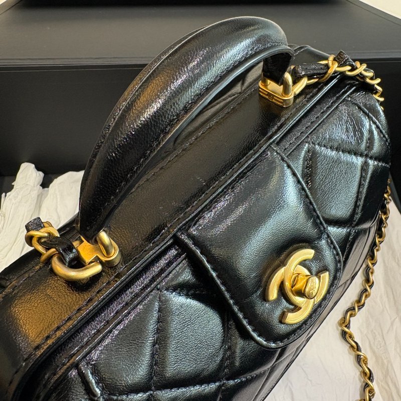 *SHIHNA名牌精品* CHANEL 24A Lambskin Doctos bag 醫生包中號-2