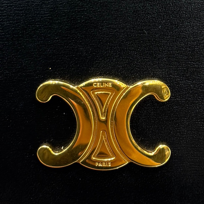 Celine 凱旋門黑牛皮Triomphe金釦下蓋5卡短夾零錢包10K623DPV.38NO-9