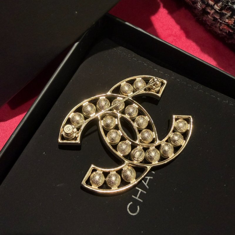 CHANEL 簍空雙C珍珠胸針-2