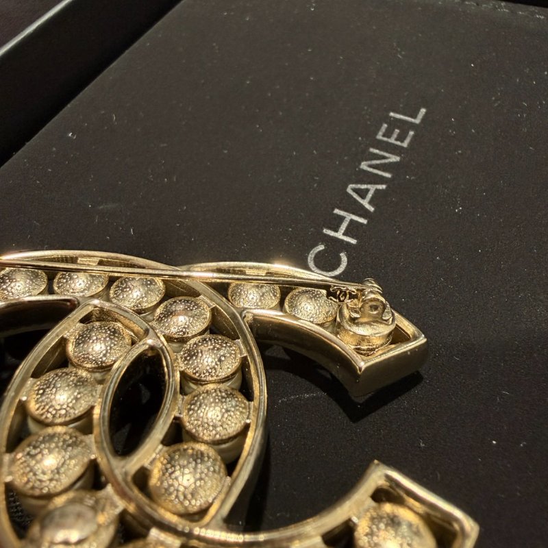 CHANEL 簍空雙C珍珠胸針-4
