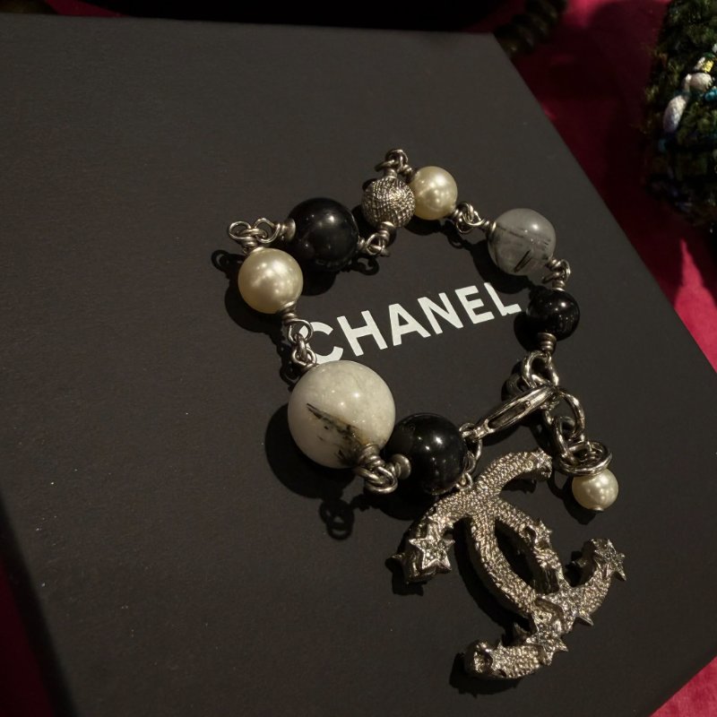 CHANEL 星星雙C灰白黑拼色手鏈-2