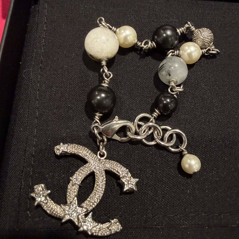 CHANEL 星星雙C灰白黑拼色手鏈-3