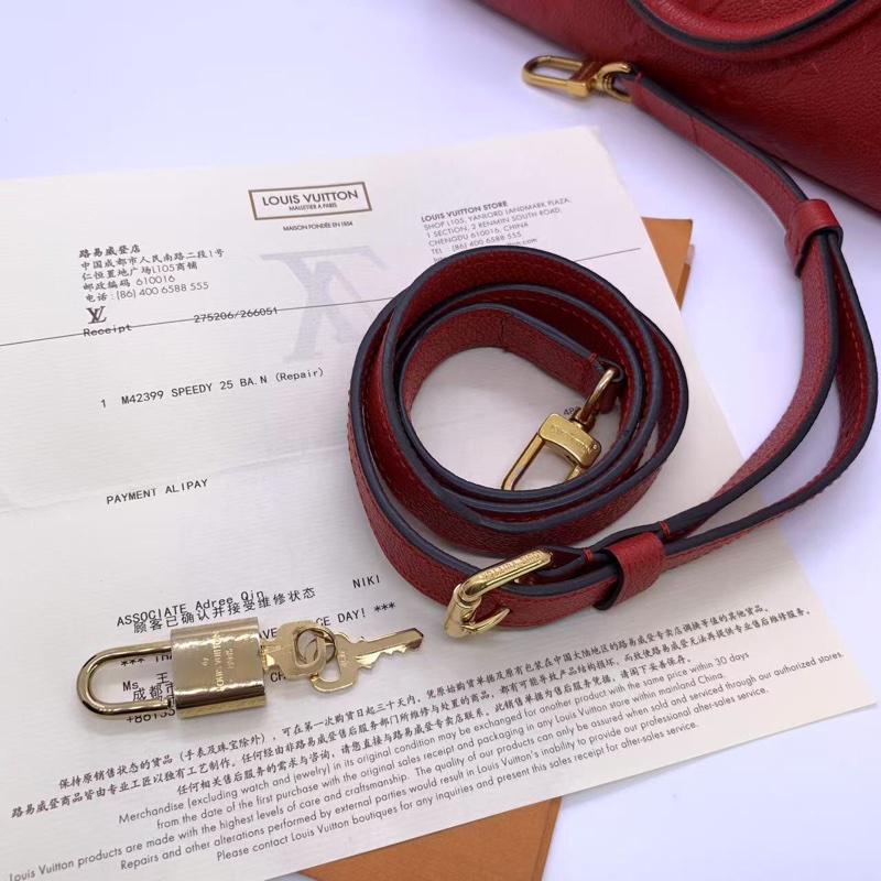 二手LV路易威登 Speedy25紅色壓紋斜挎包，2016購入，邊角有輕微磨損-5