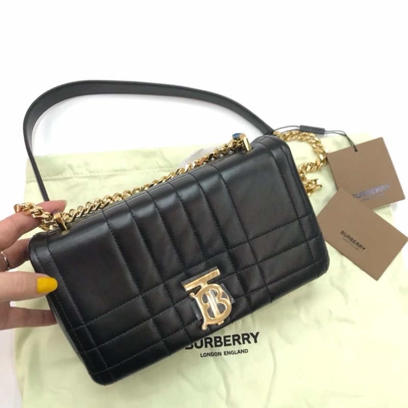 Burberry Lola 8059509 ( Black / Gold )-1