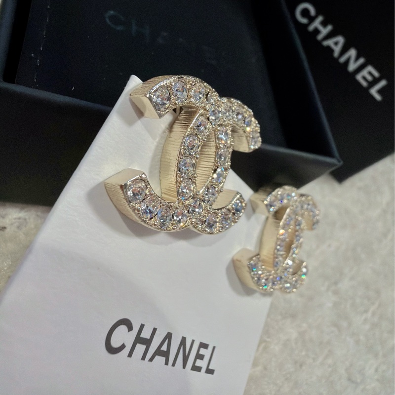 Chanel 光澤細鑽耳夾 耳環全新⭐️-6